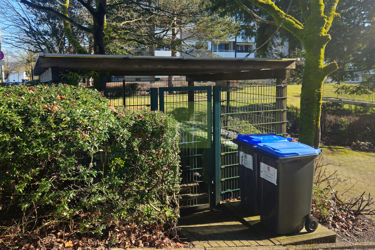 Mülltonnenbereich
