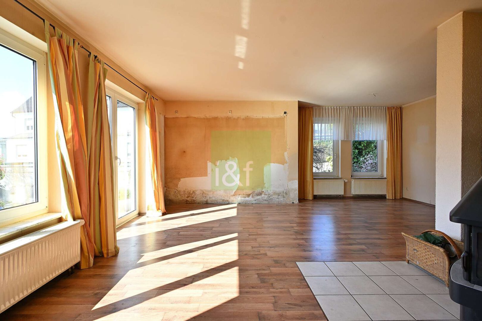 Erdgeschoss - Wohn- und Essbereich