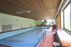 Schwimmbad - Blick 1