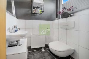 Erdgeschoss: Gäste-WC