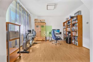 EG: Esszimmer / Büro